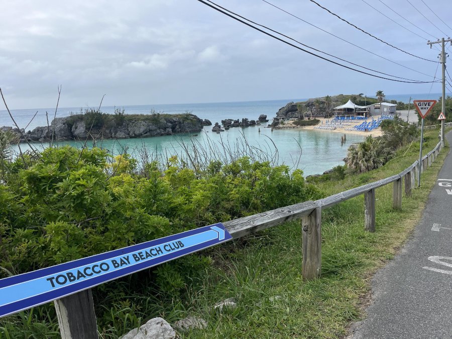 Toujours au mouillage aux Bermudes